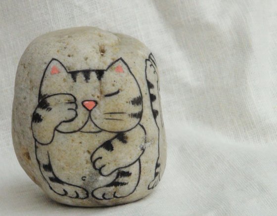 石趣部落原创手绘石头 不看不听不说猫猫