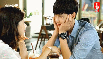 壁纸 剧照 视频截图 400_228 gif 动态图 动图