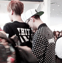 【exo行星系】#exo##吴亦凡##吴世勋#动图9p.