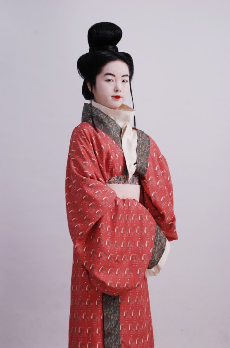 东汉末年女子服装图片