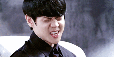 梁尔少爷苏一脸&gt;&lt;【gif】