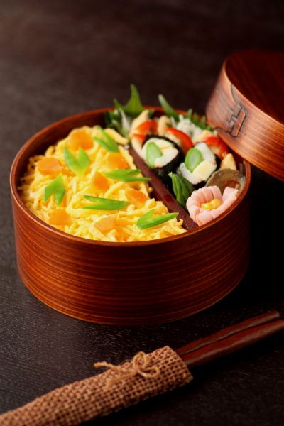 japanese chirashi-sushi bento lunch (shredded egg