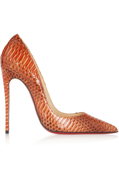 christian louboutin 这款 "so kate" 水蛇皮高跟鞋于意大利精制而成.