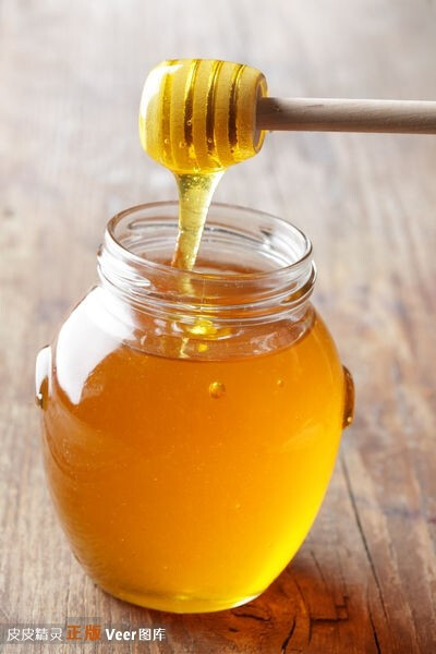早上起床后喝一大杯温蜂蜜水,除了能帮你化解"夏热",如果你还因上火