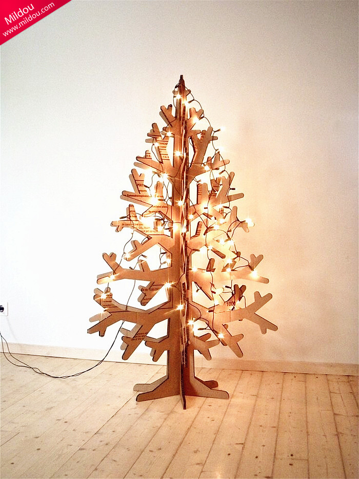 纸板圣诞树,一起过个环保的圣诞节吧