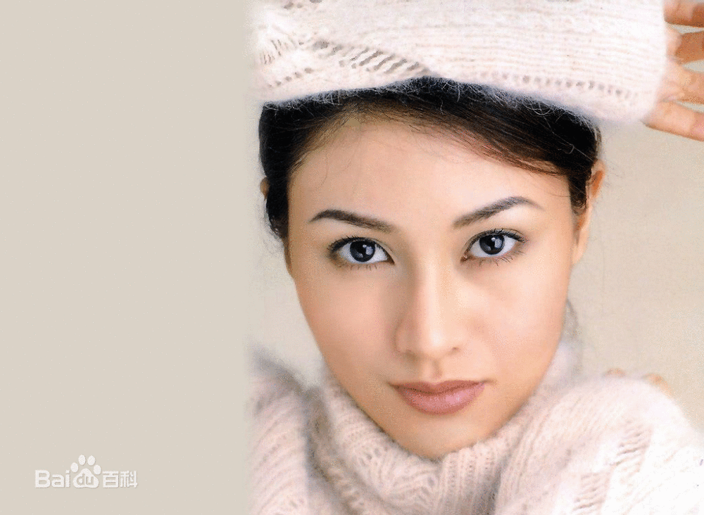 李嘉欣1970年06月20日出生在澳门香港女演员香港小姐冠军
