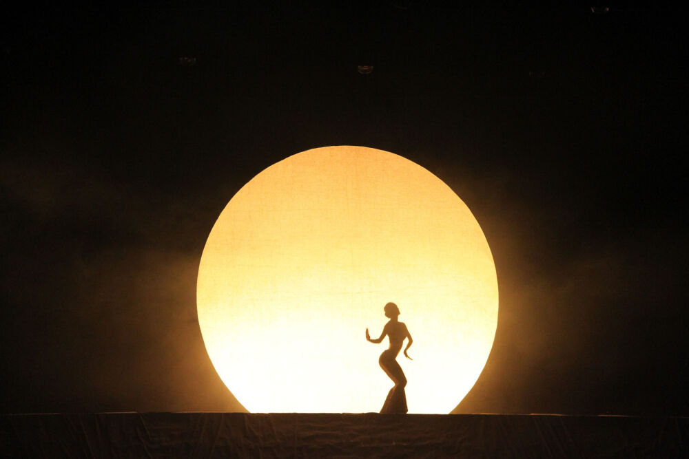 设计摄影月亮舞蹈赞评论13更多所有评论你也来说些什么吧