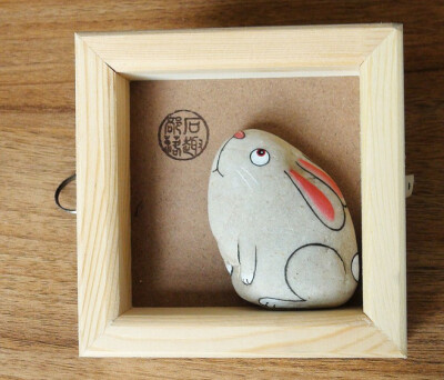 原创手绘石头 石趣部落 创意礼物 兔子望