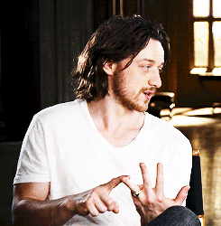 james mcavoy 黄暴菊苣 唇红齿白詹一美