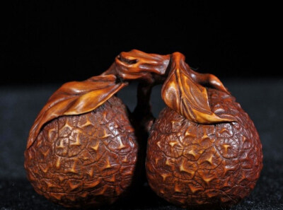 二手 清代黄杨木雕荔枝把件