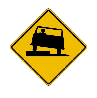 路面不平道路交通标志汽车标志