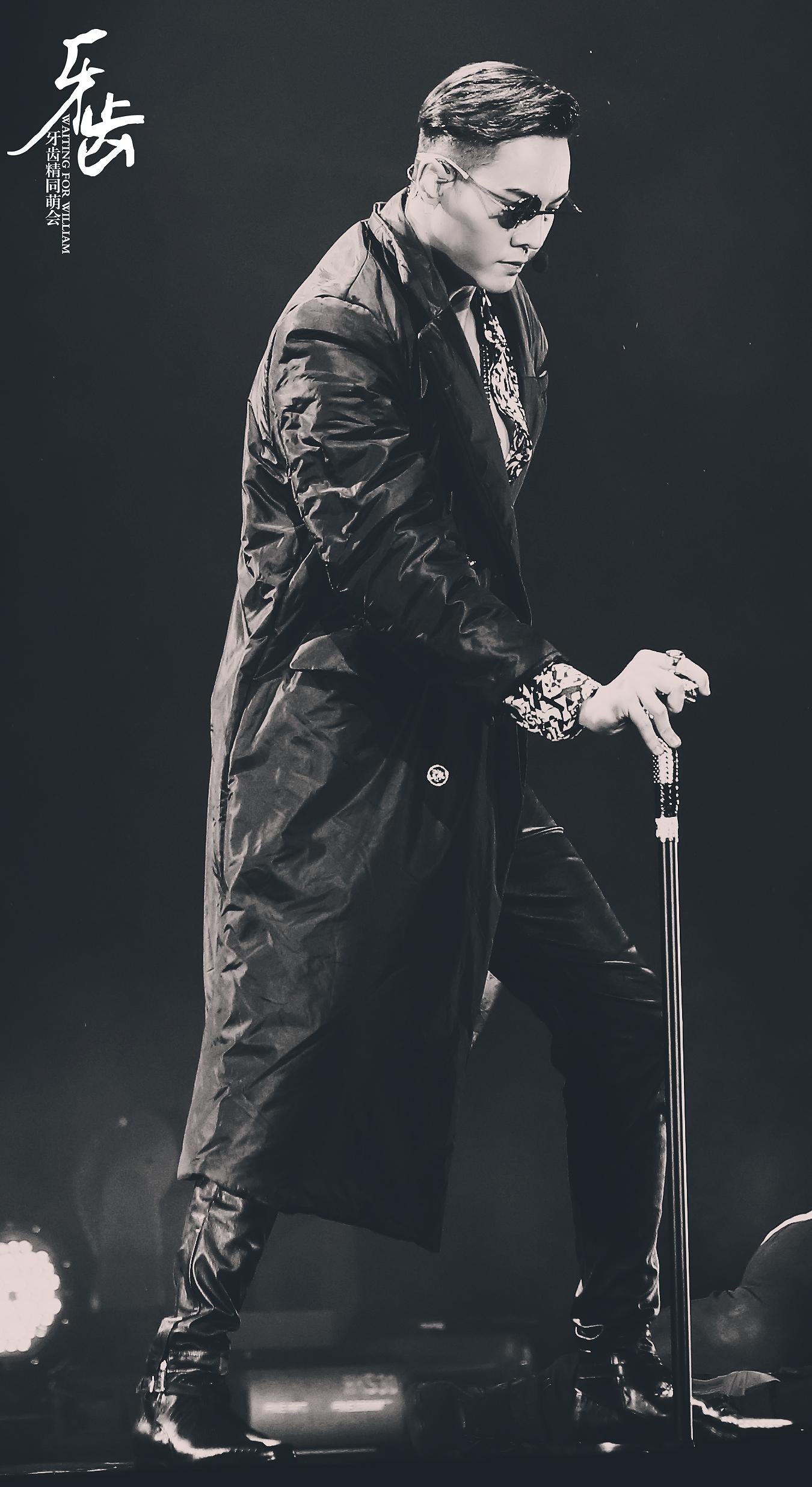 陈伟霆##陈伟霆# #822与陈伟霆华丽有约# 150822 #英皇十五周年懊门