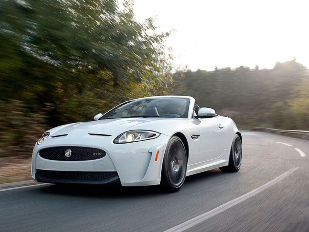 捷豹xkr-s敞篷车桌面壁纸