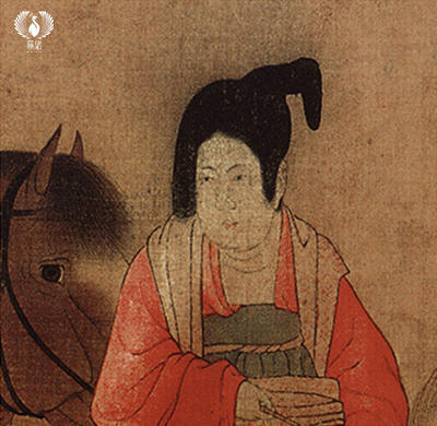局部】 堕马髻,又称为坠马髻,最早出现在汉朝,是一种已婚中年女子常梳