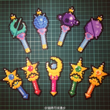 mm拼豆 @拼豆世界 #拼拼豆豆##perlerbeads##美少女战士##变身器