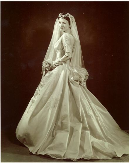 老照片中的美丽新娘