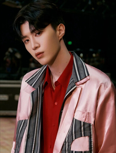 男爱豆图范丞丞