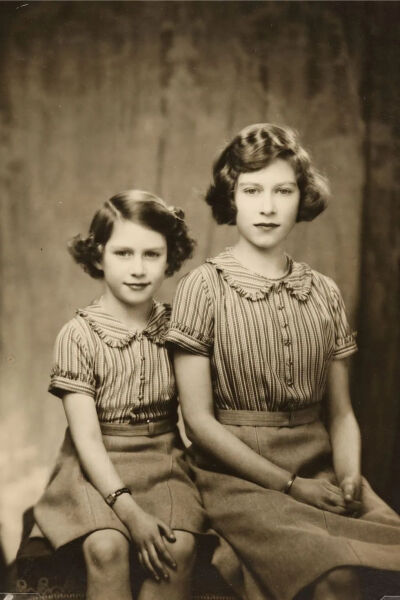 伊丽莎白-奥尔森