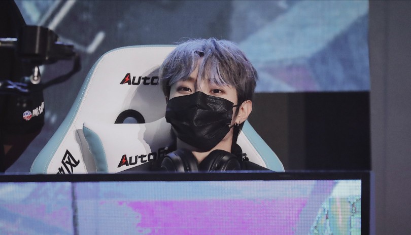 r1se 刘也