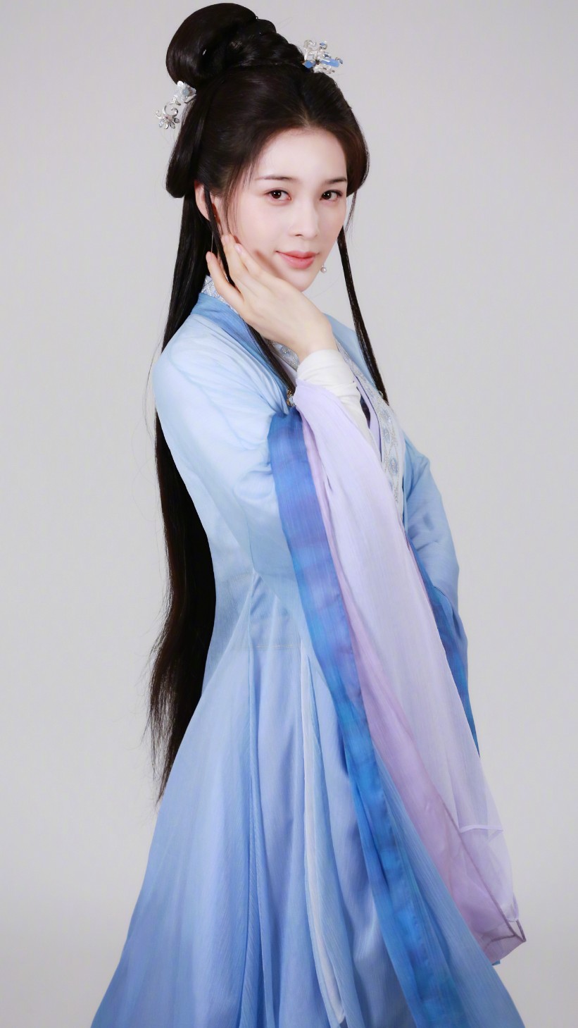 东方夫人服饰图片