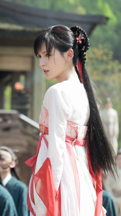 琉璃美人煞 褚玲珑 张予曦