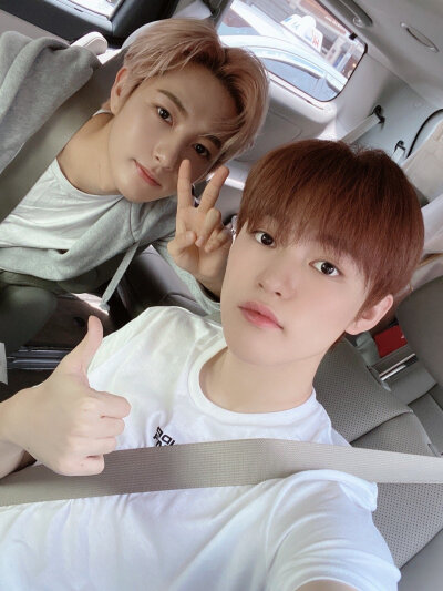 黄仁俊 钟辰乐 自拍