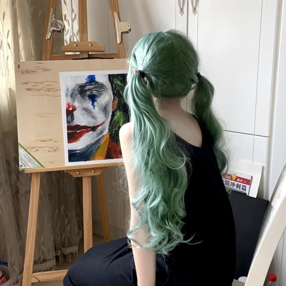 绿头发的女生头像图片