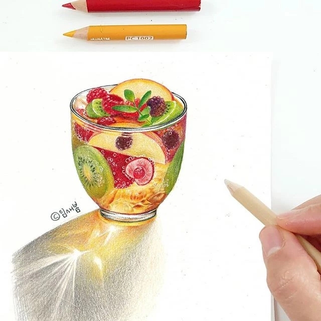 韩国插画师: 彩铅冷饮