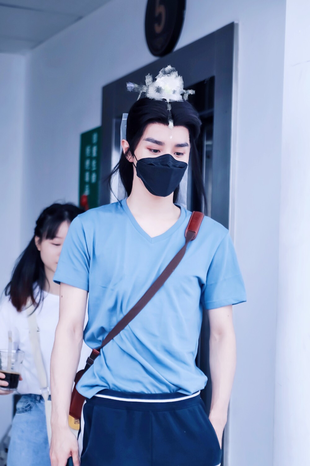 梅含雪梅寒雪权沛伦