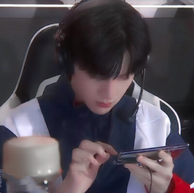 翟潇闻顾陌兮"电竞文男主小翟"