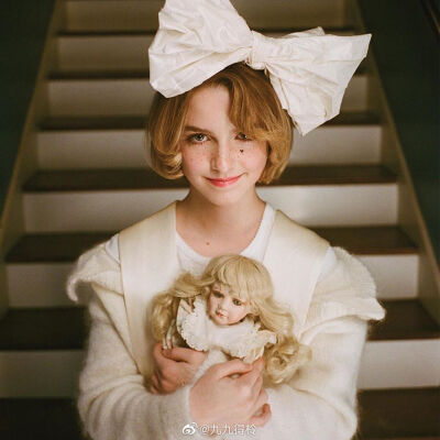 麦肯娜格瑞丝 mckenna grace