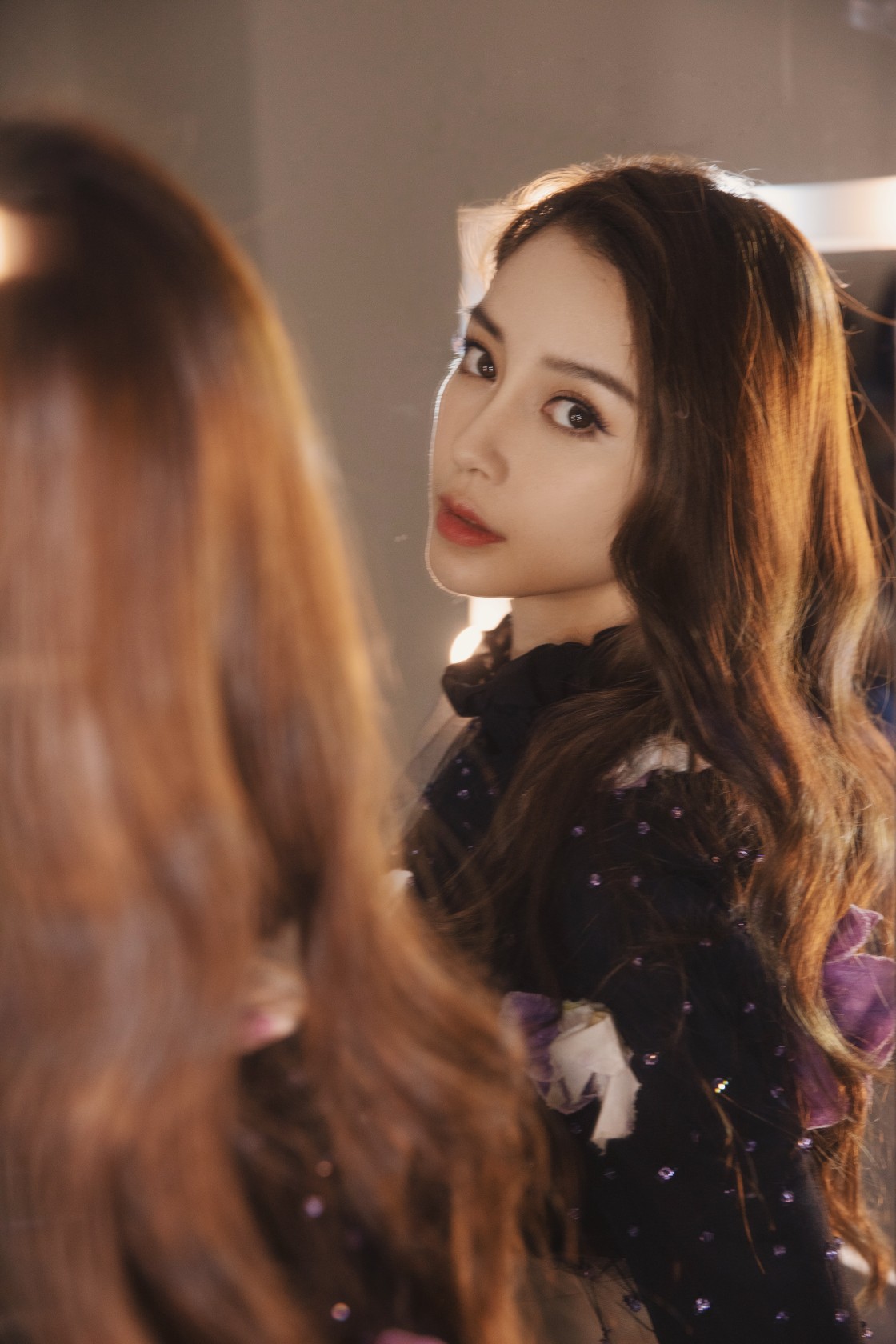 angelababy #angelababy花朵裙# 服装:ronald van der kemp 2020秋冬