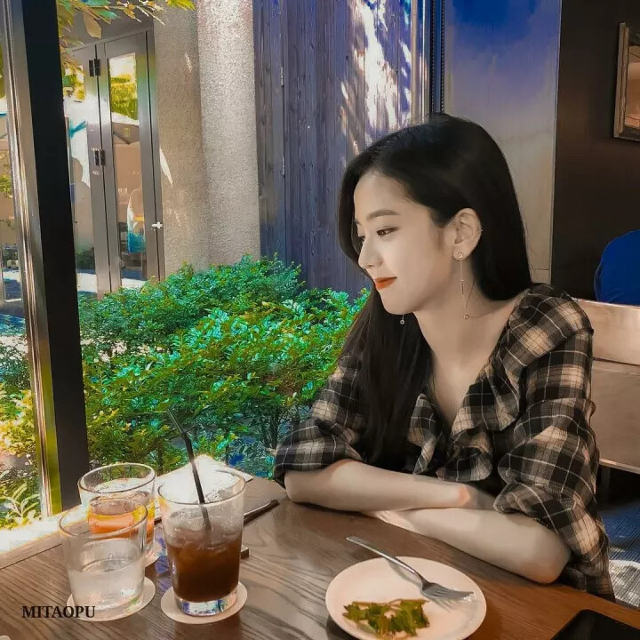 jisoo金智秀