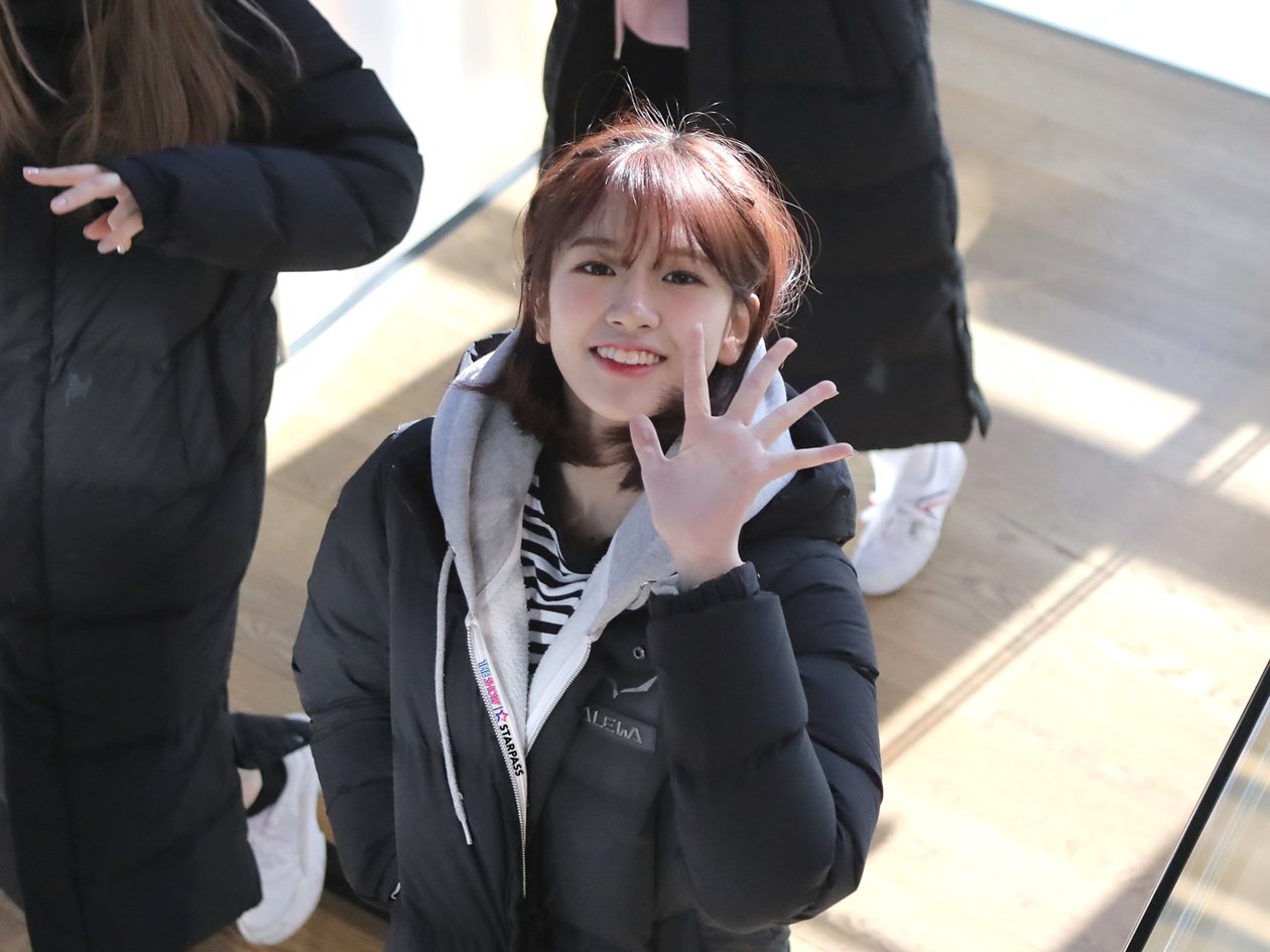 izone/安兪真/安宥真/安狗狗/安幼丁/yujin/安真/puppy/iz*one