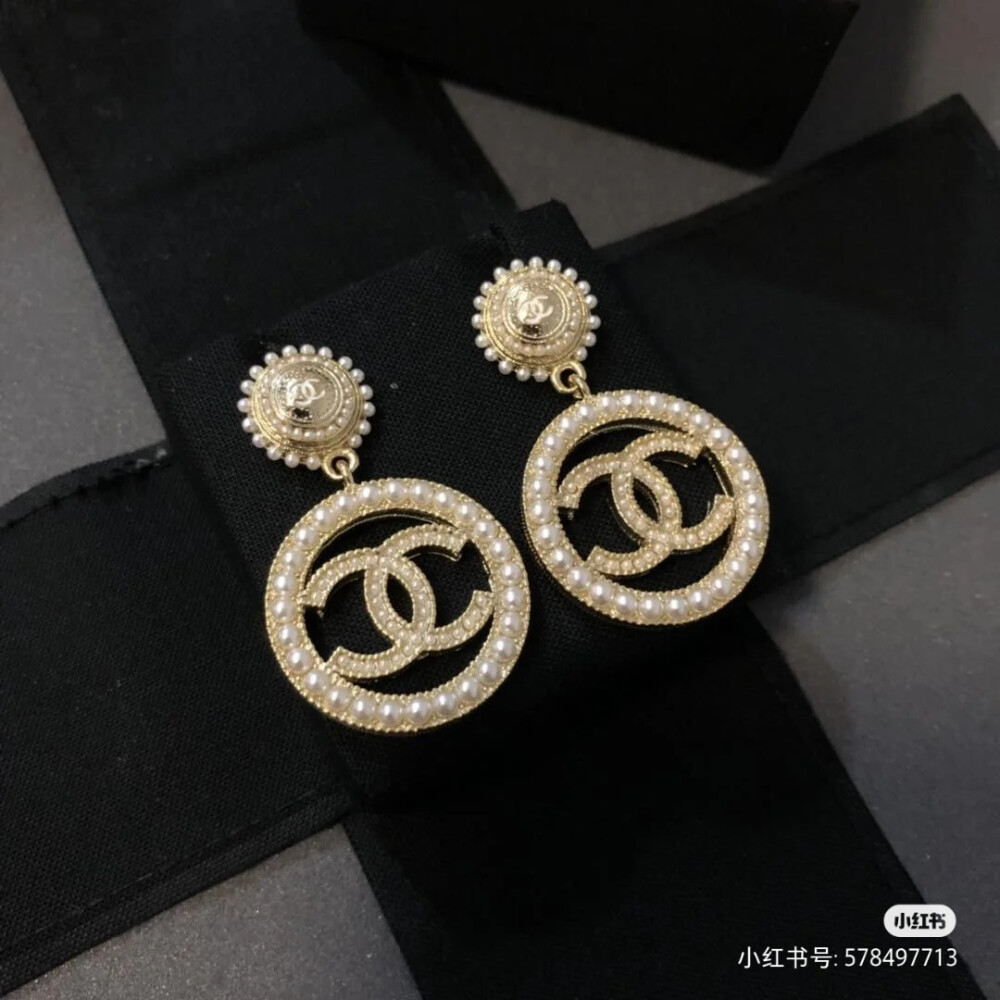 chanel 耳钉