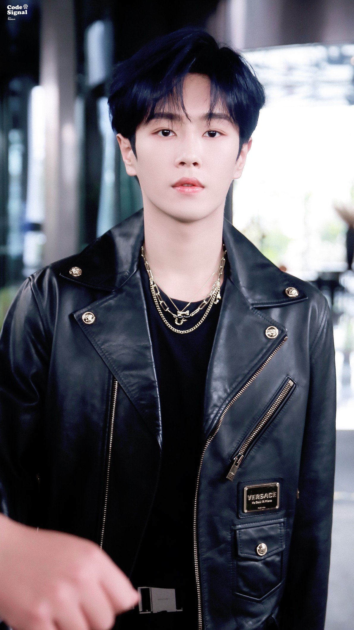 201116 上班 @uniq-李汶翰 cr:logo