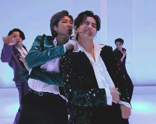 bts 金泰亨 v