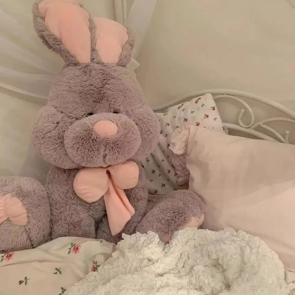 ins风朋友圈背景图平凡且认真的生活总会变得可爱.