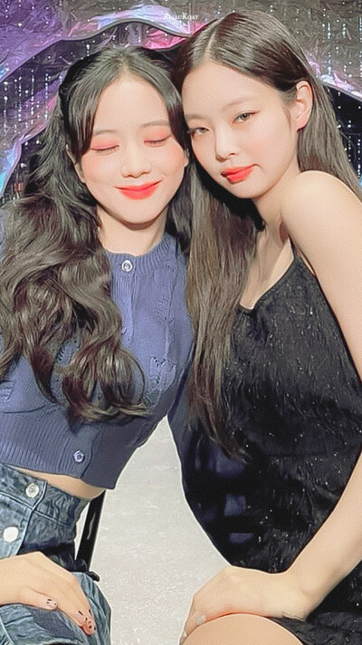 收集   点赞  评论  jennie jisoo 0 0 失衡星球  发布到  壁纸 图片