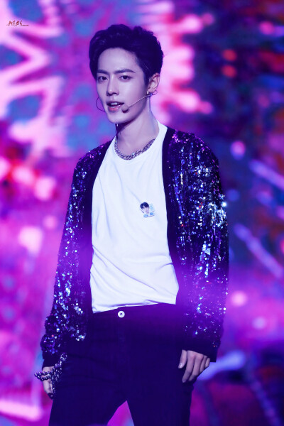 181201 x玖少年团深圳演唱会 肖战