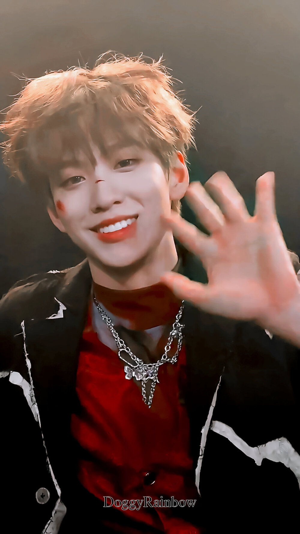 青春有你3余景天英雄