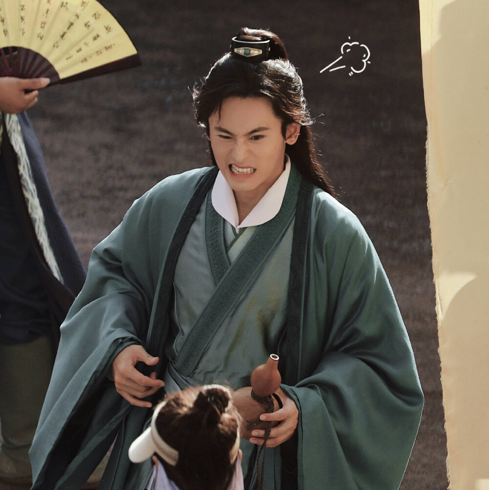 张哲瀚《山河令》周子舒)