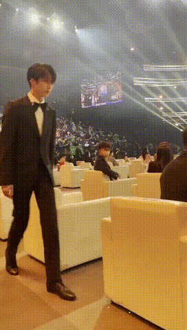 刘耀文走路视频素材图片