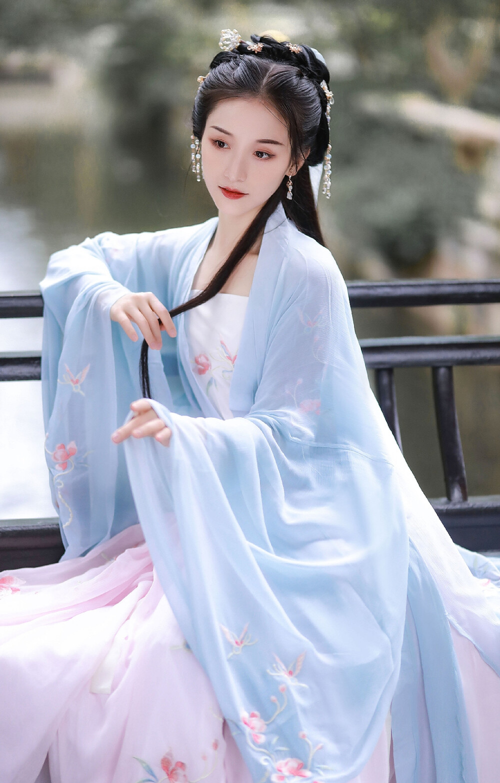 汉服- 堆糖,美图壁纸兴趣社区