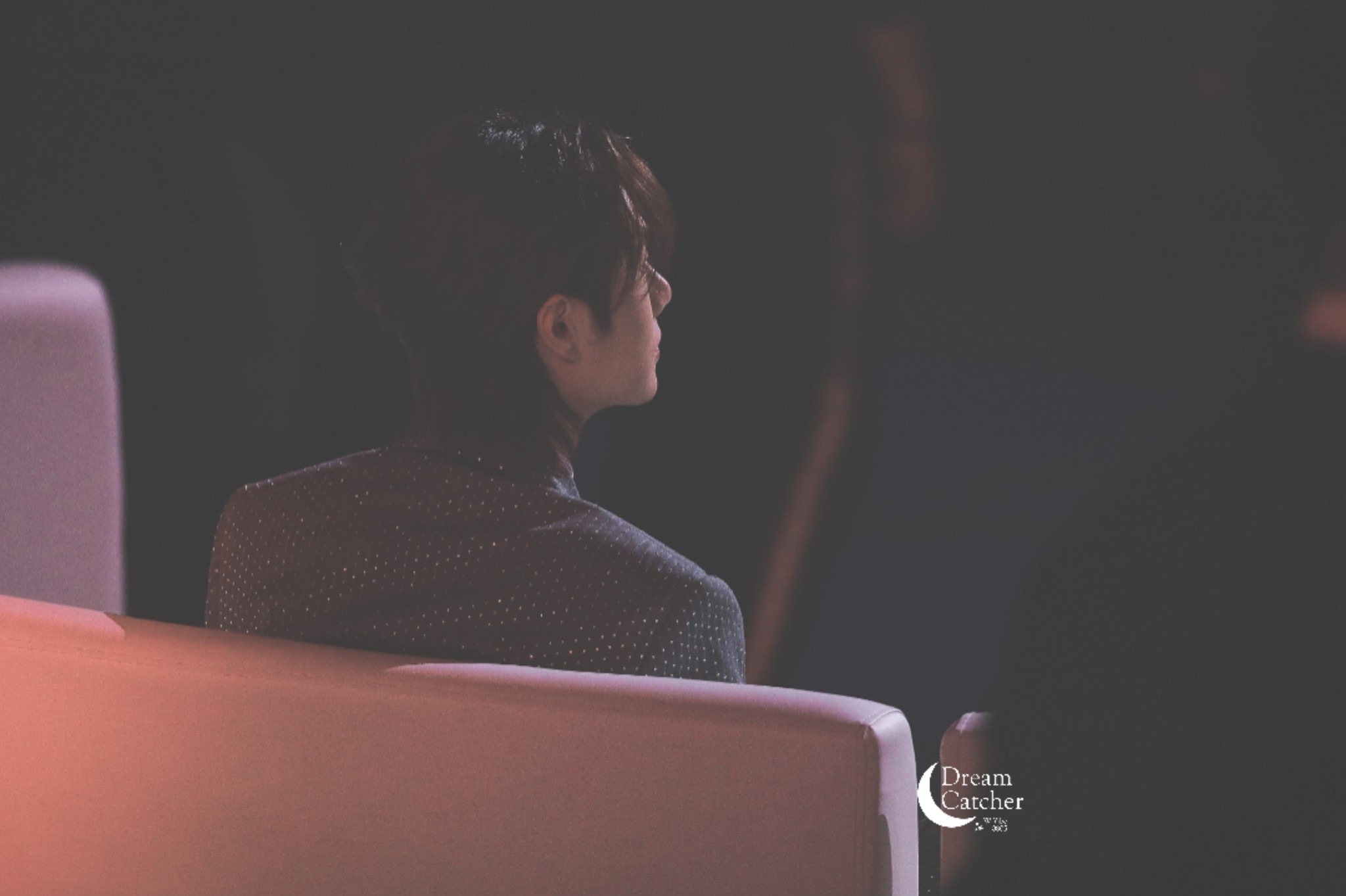 191228 星光大赏关于线条美学——【侧.】 @uniq-王一博cr:logo