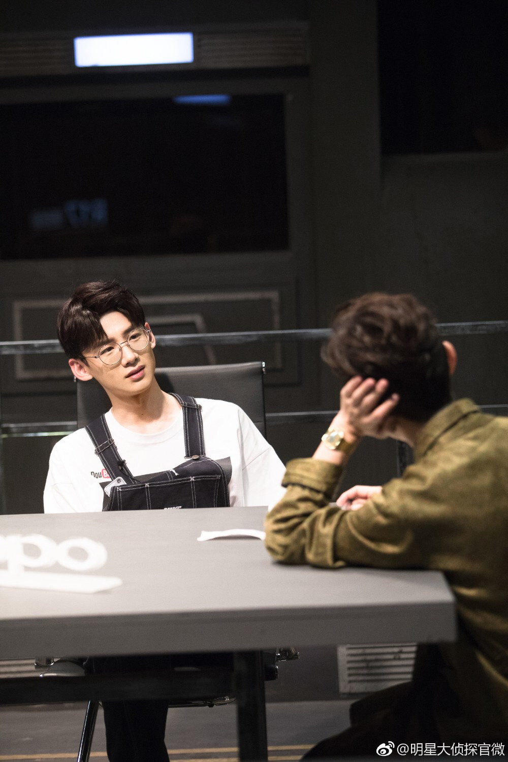 明星大侦探官博