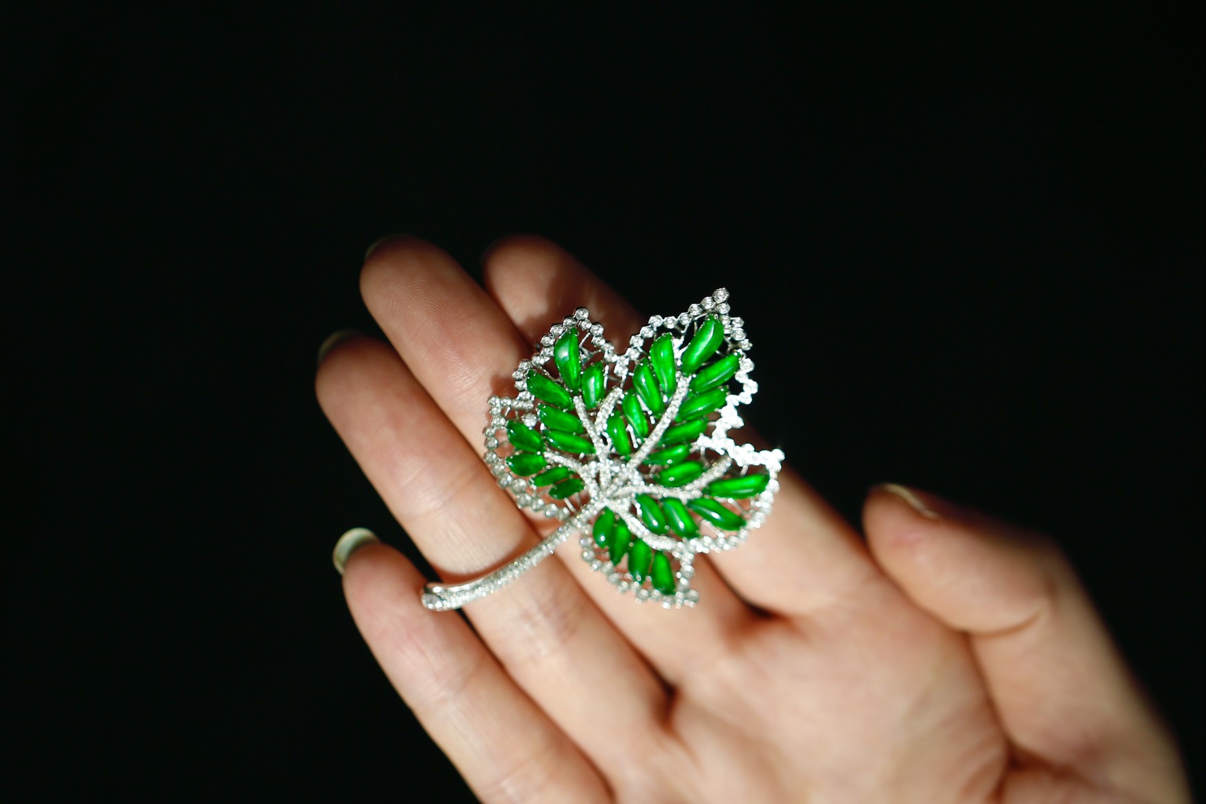 珠宝,设计感 翡翠 风格 - 堆糖,美图壁纸兴趣社区