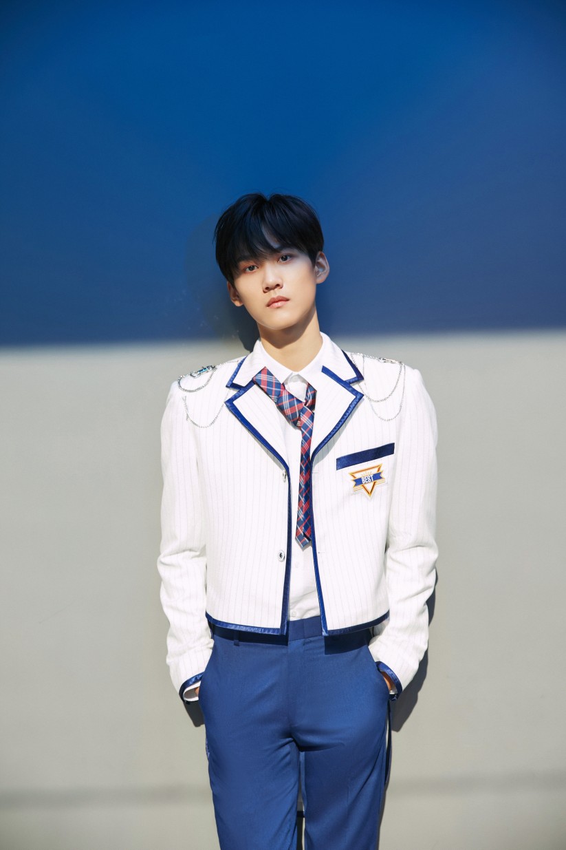 19-12-12 best-周柯宇星辰为伴 踏梦而来新悦少年 今日正式出道