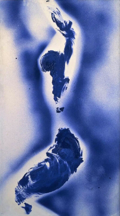 我只要这点蓝,不需要它添上莫奈的灰,因为克莱因蓝是极致的.