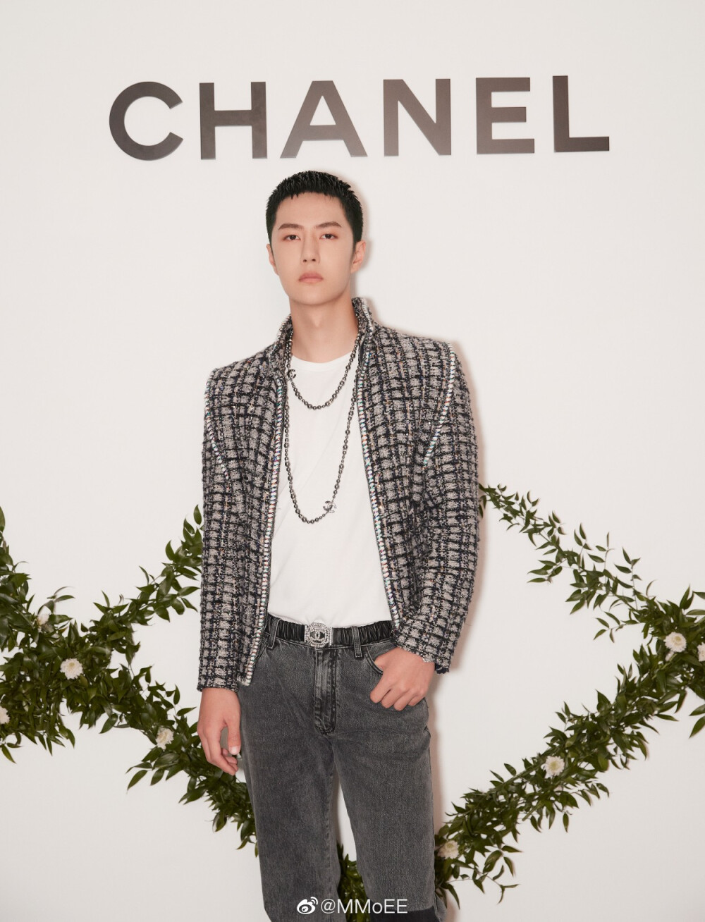 「王一博 x chanel」 cr:logo